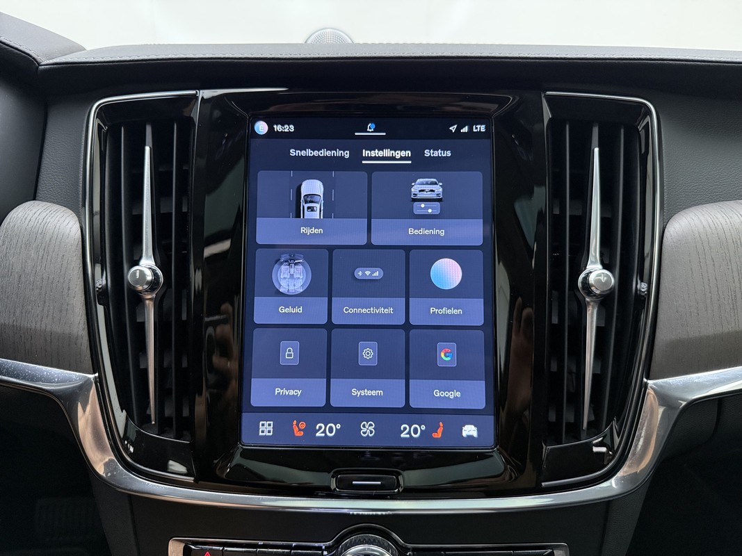 Volvo S90
