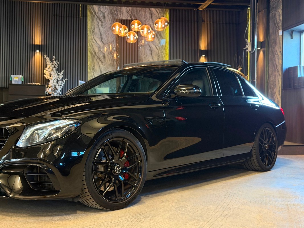 Mercedes-Benz E-Klasse