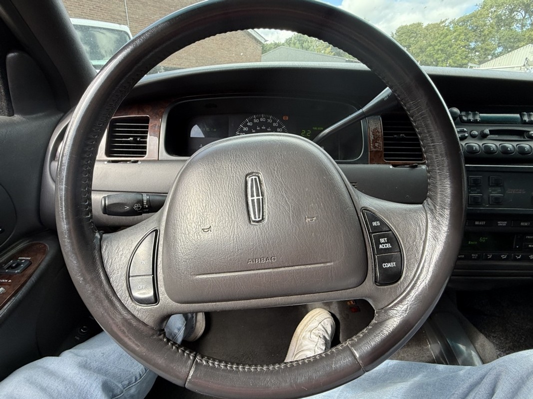 Lincoln Town Car