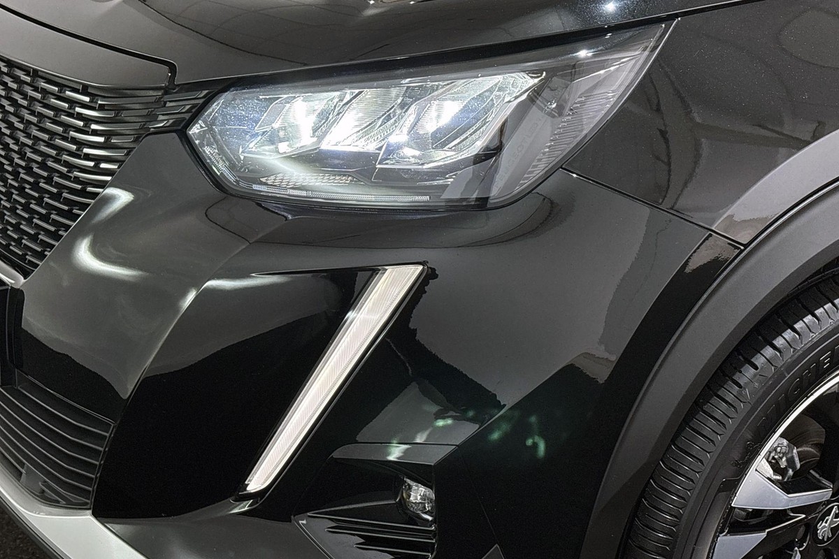 Peugeot e-2008