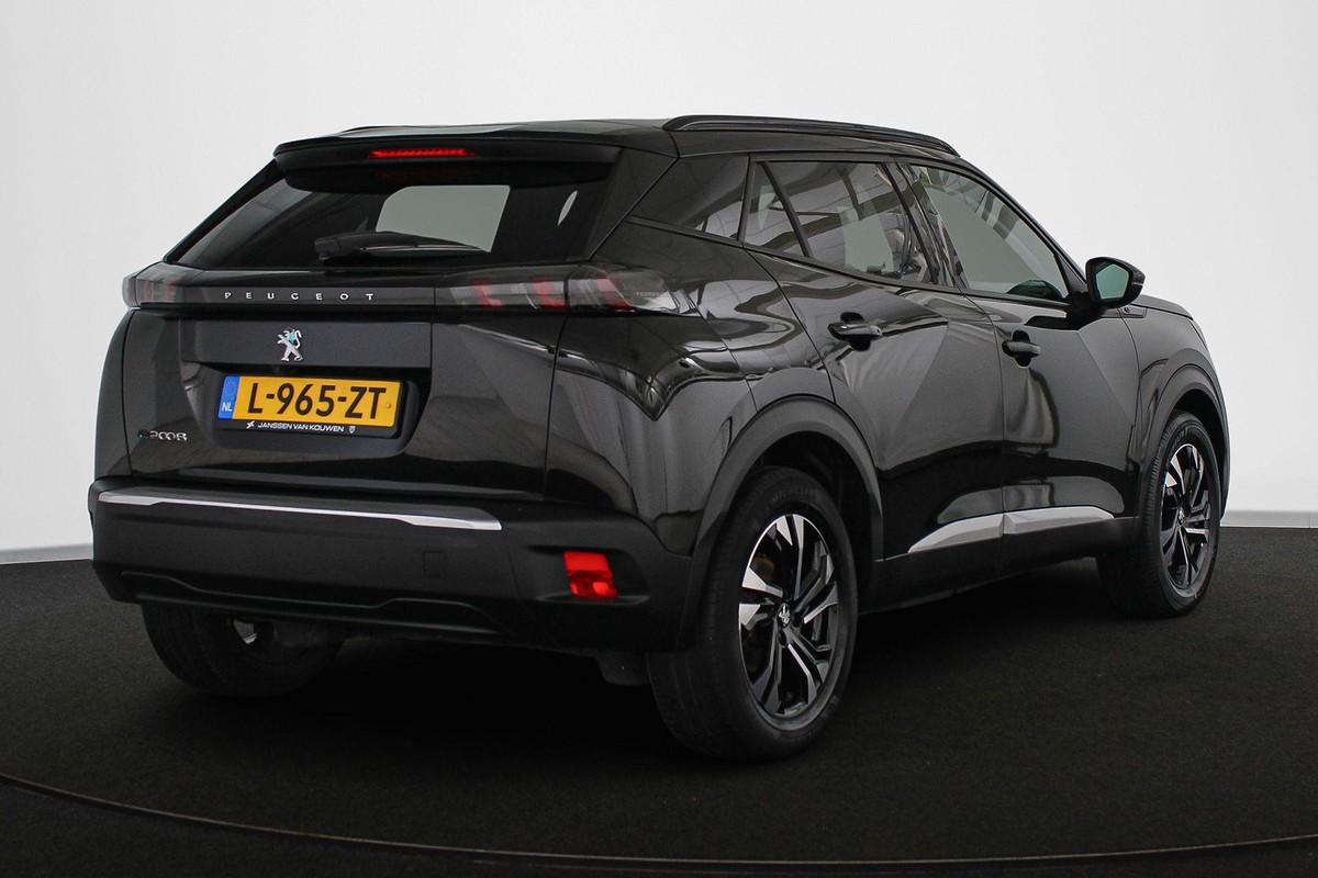 Peugeot e-2008