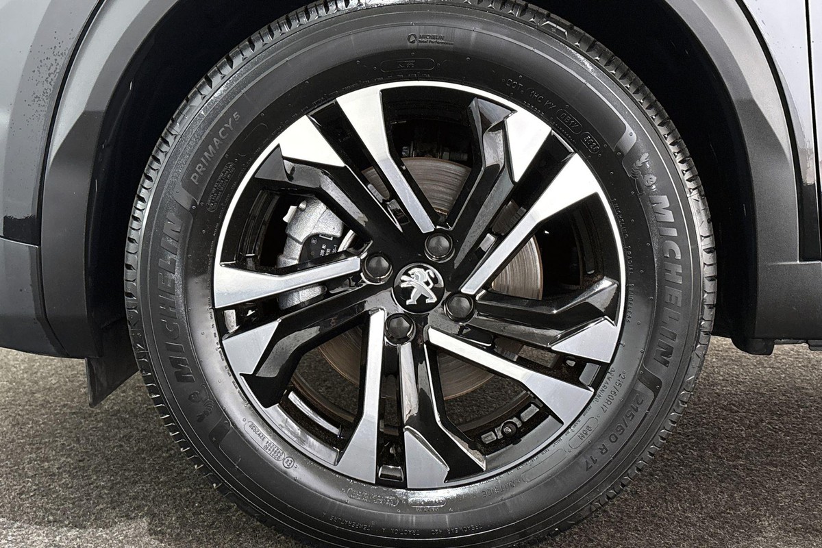 Peugeot e-2008