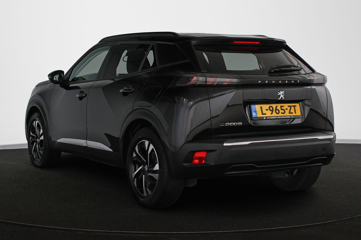 Peugeot e-2008