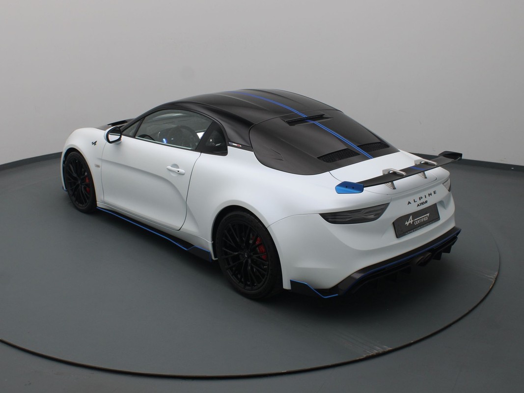 Alpine A110