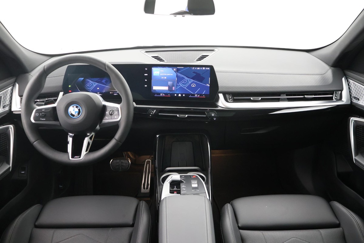 BMW iX2