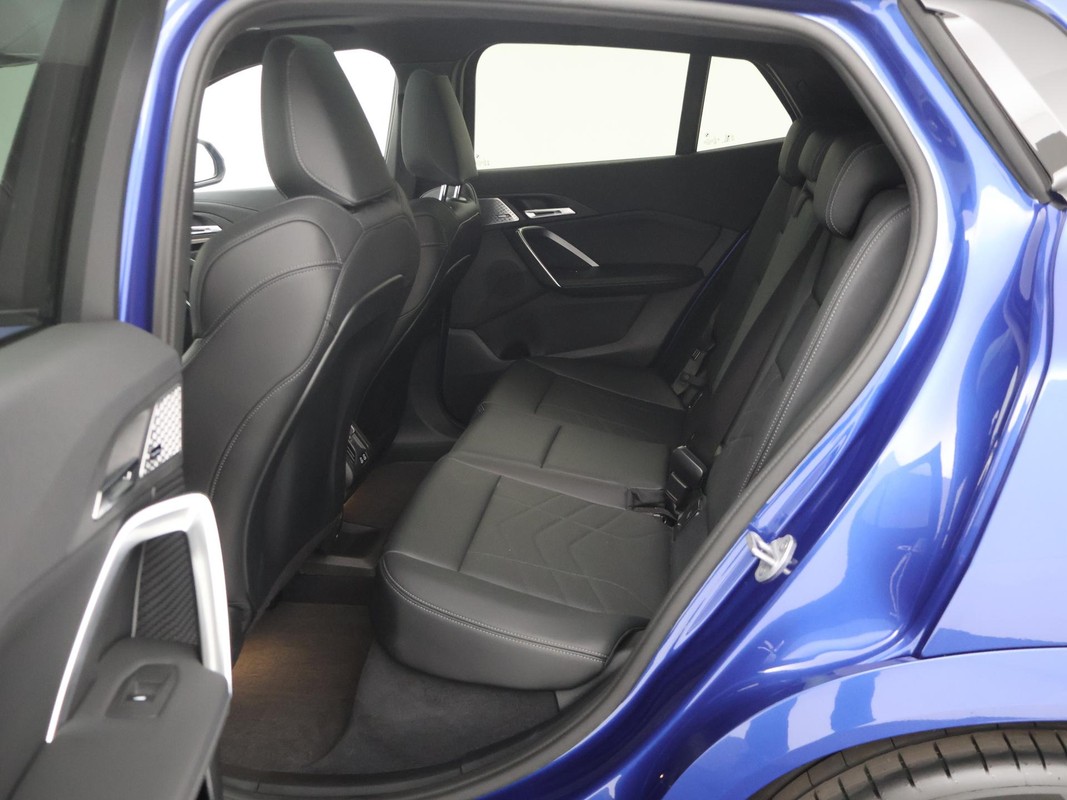 BMW iX2