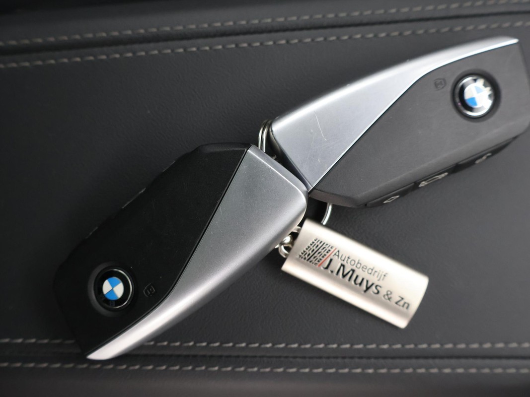 BMW iX2