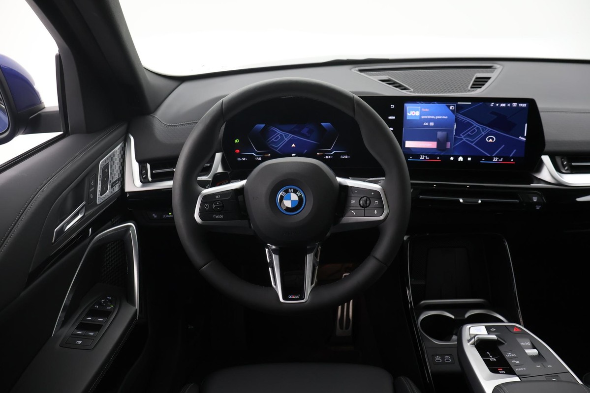 BMW iX2