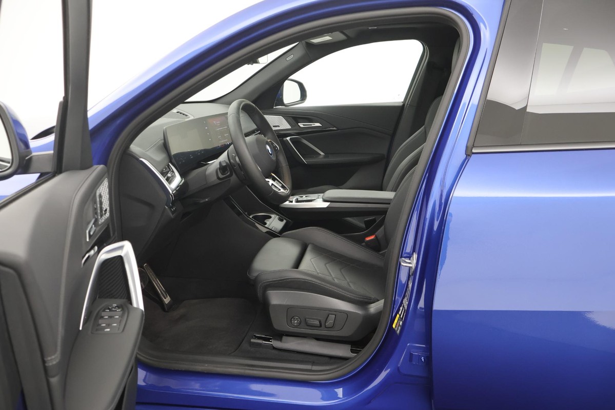 BMW iX2