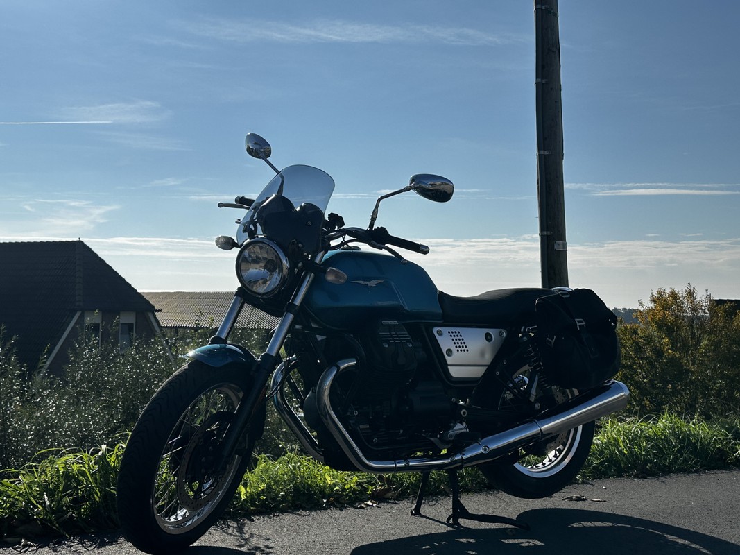 Moto Guzzi V7