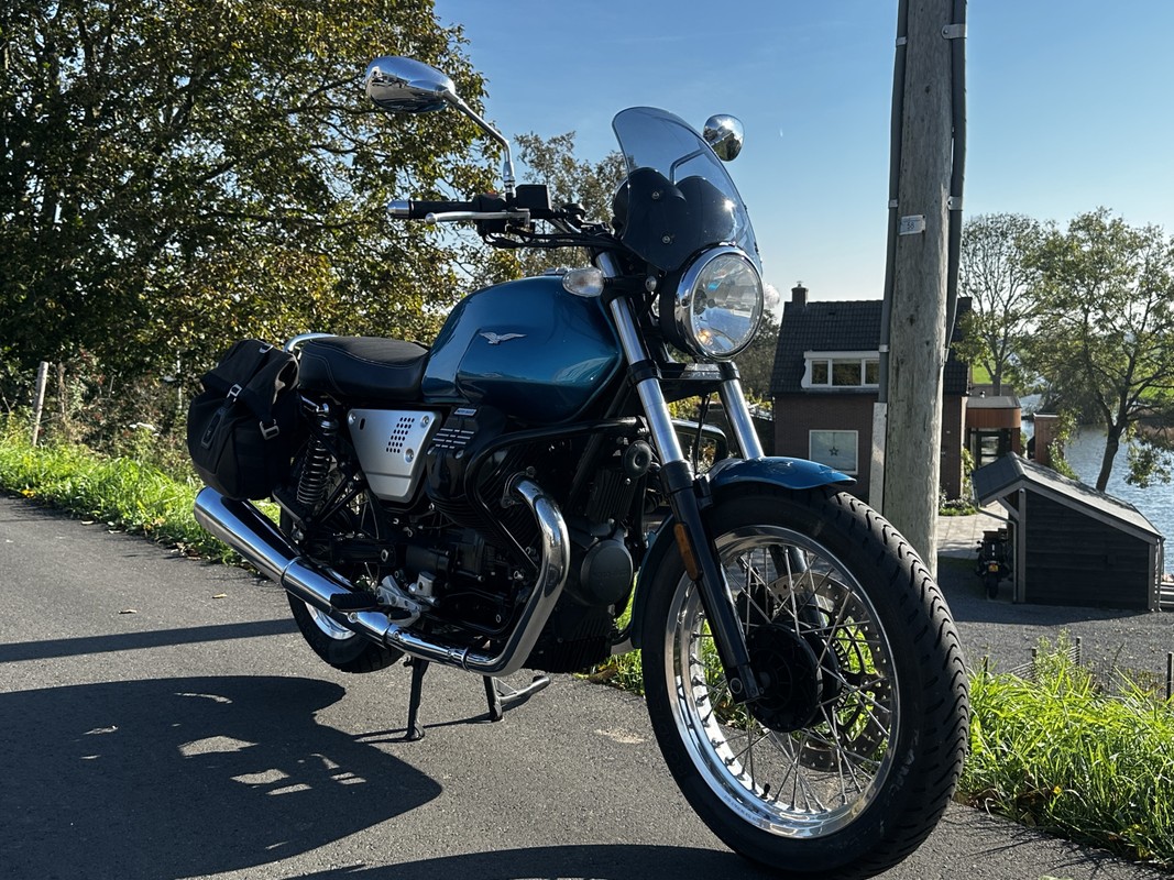Moto Guzzi V7