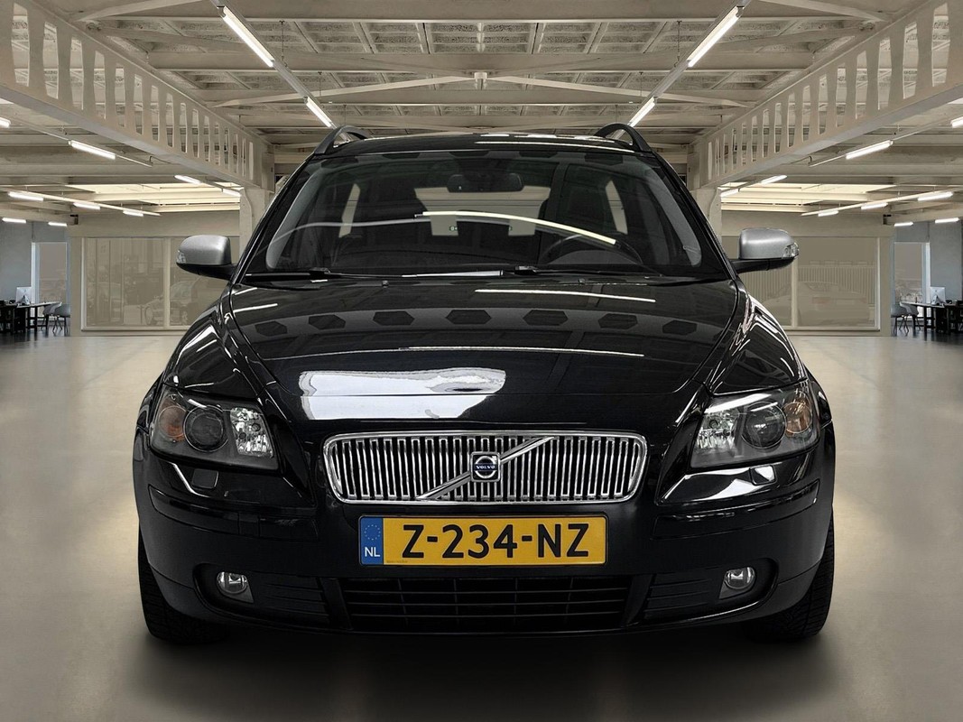 Volvo V50