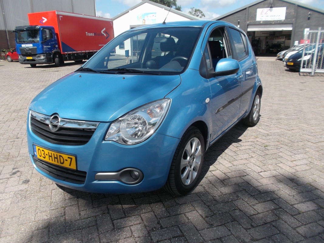 Opel Agila