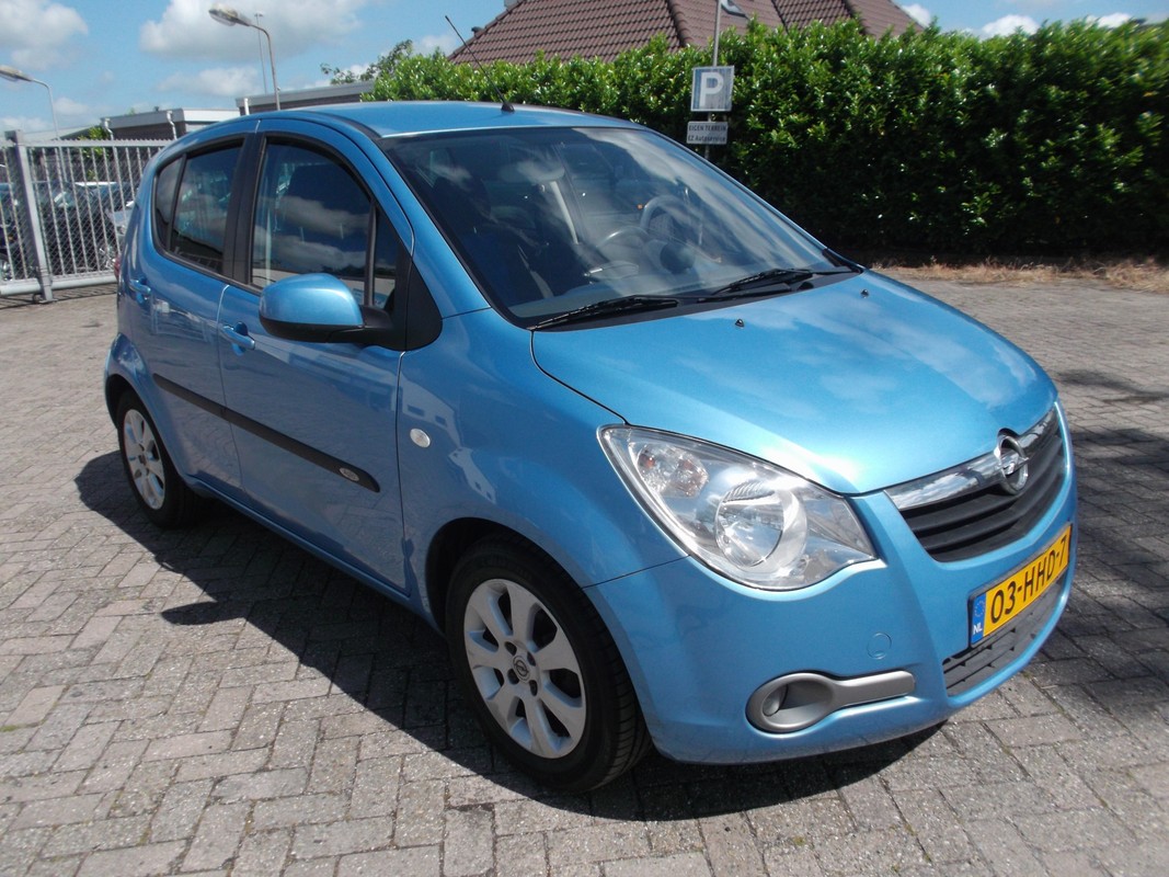 Opel Agila
