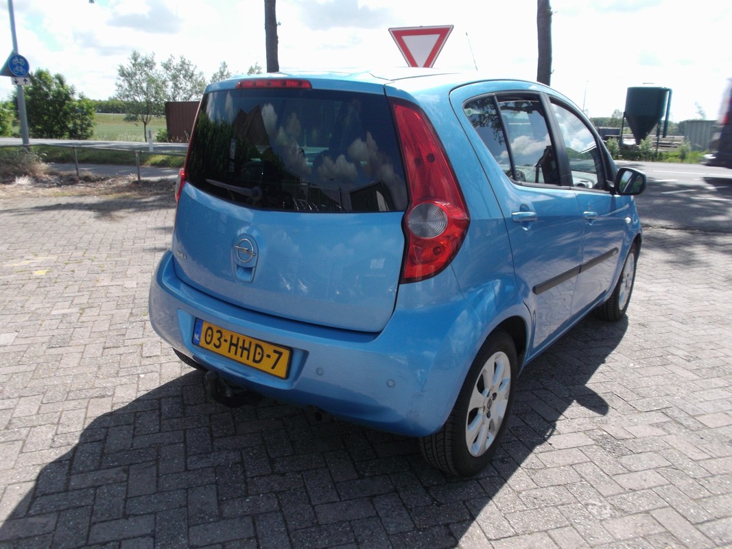 Opel Agila