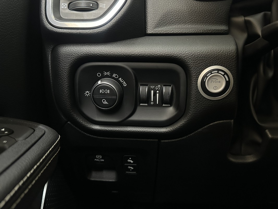 Dodge Ram Pick-Up