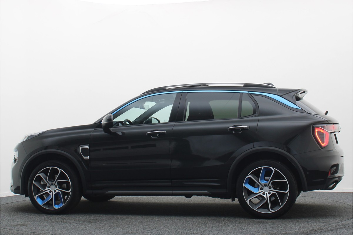 Lynk & Co 01