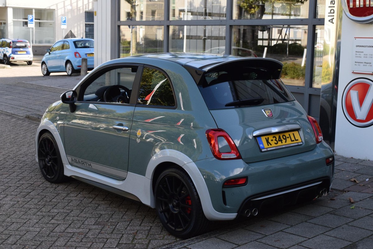 Abarth 695
