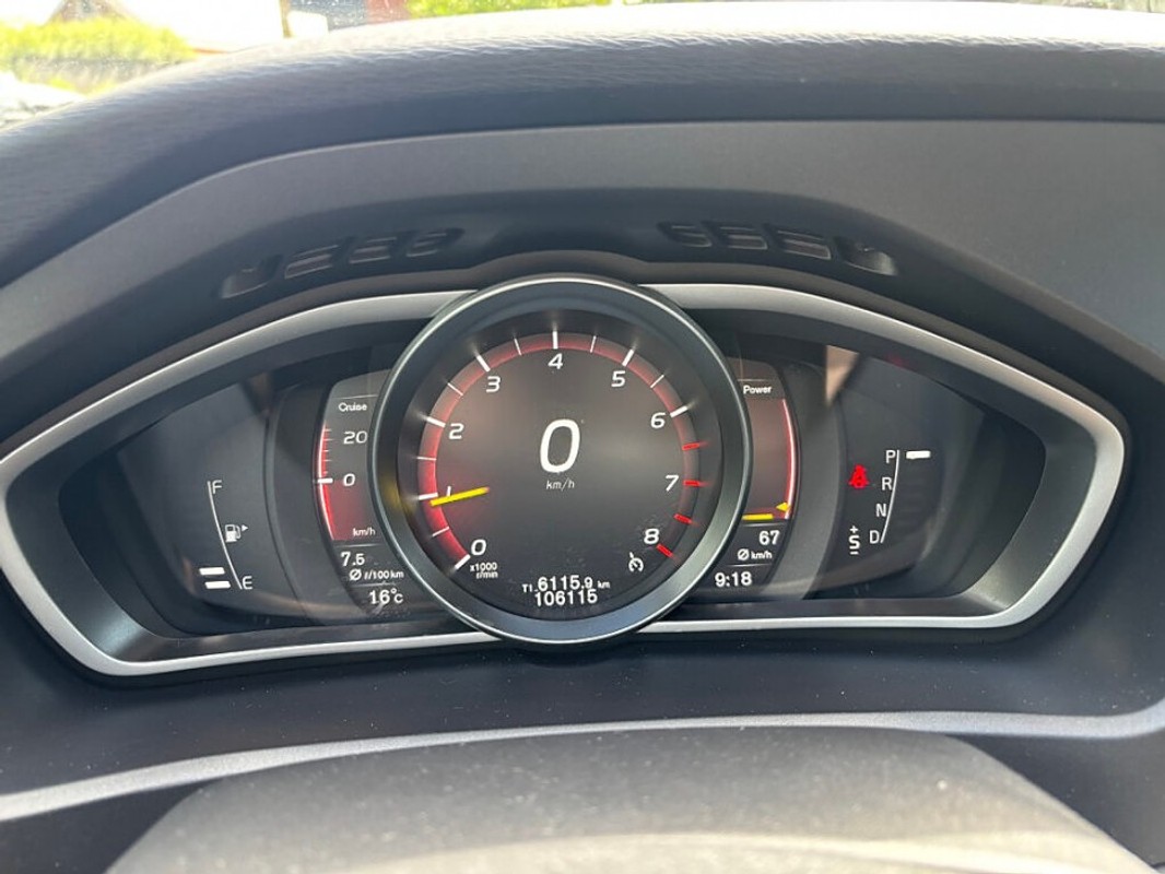 Volvo V40