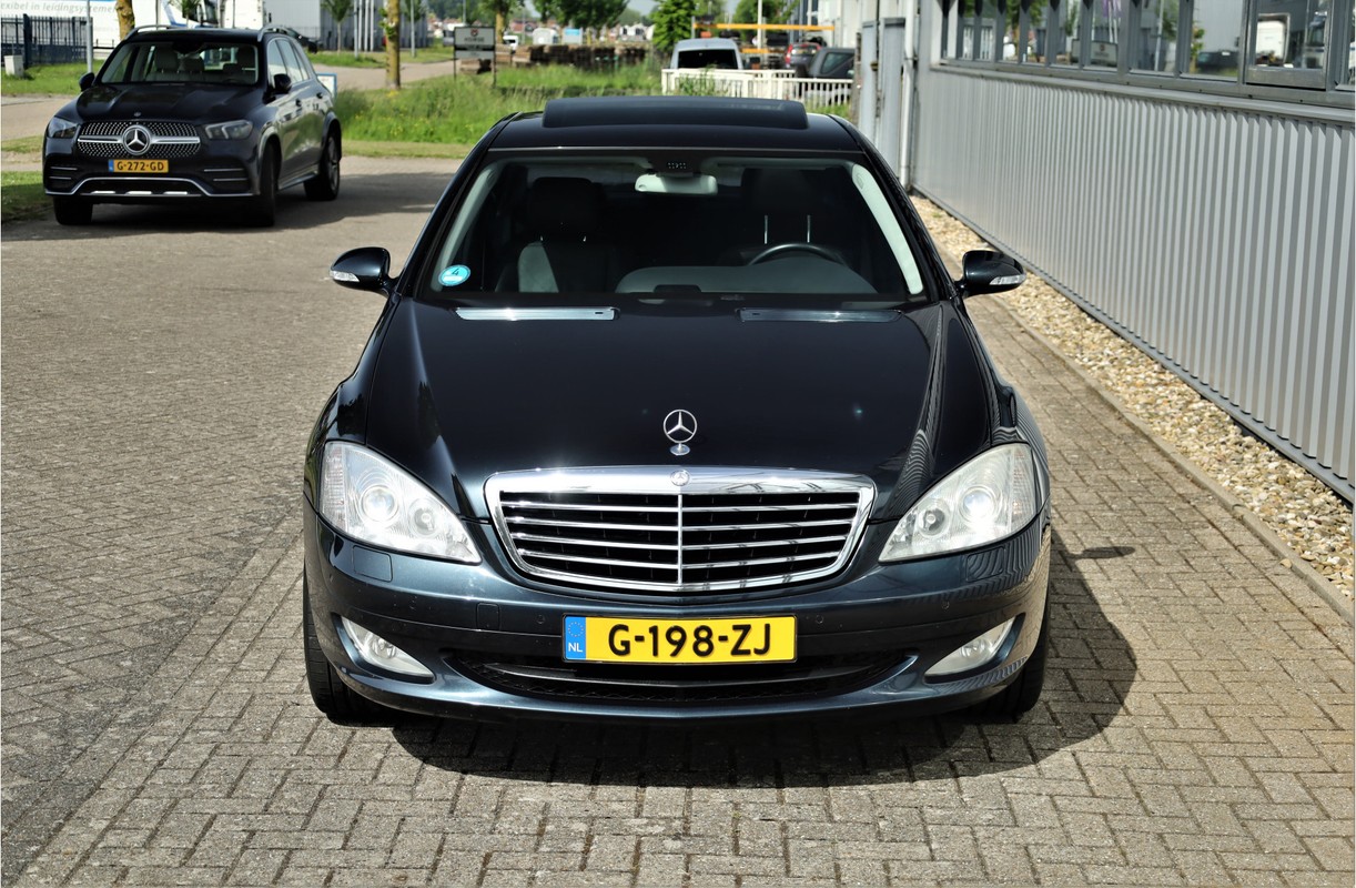 Mercedes-Benz S-Klasse