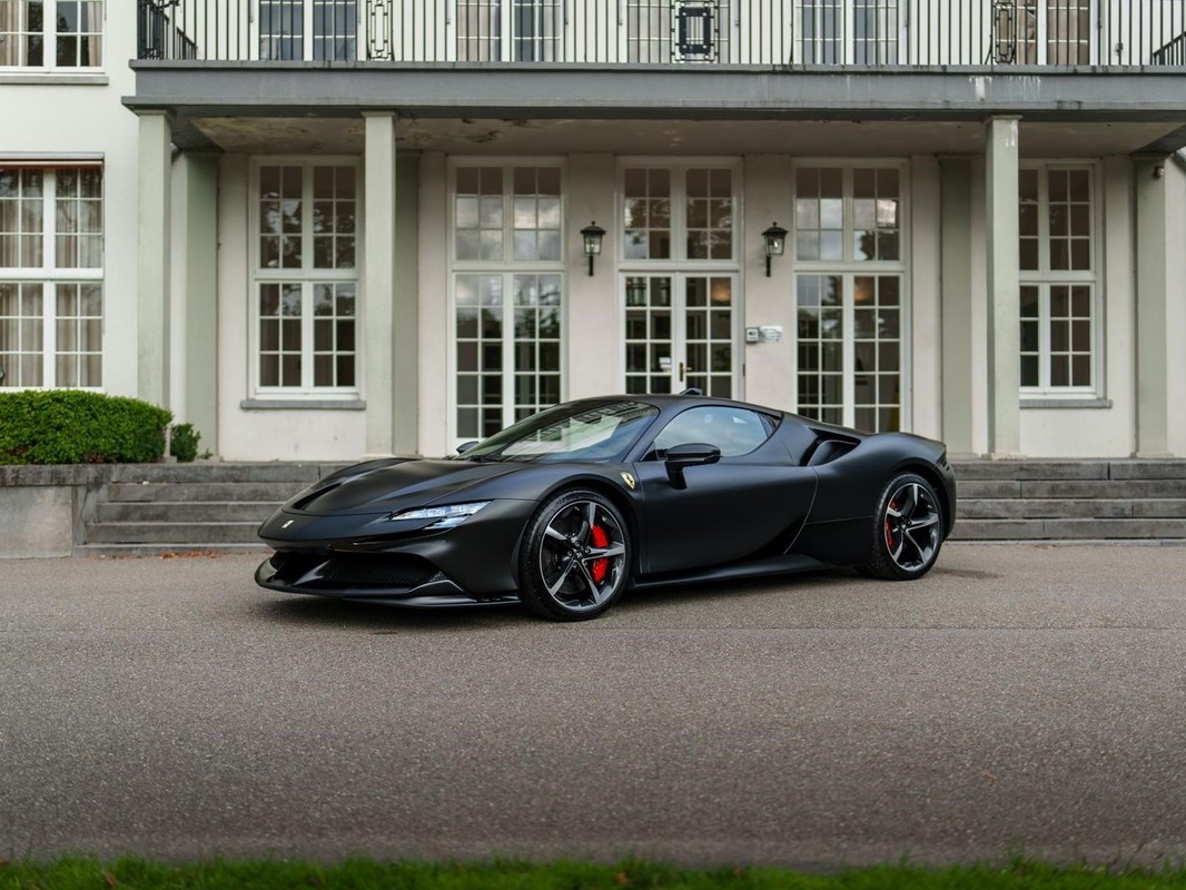 Ferrari SF90 Stradale