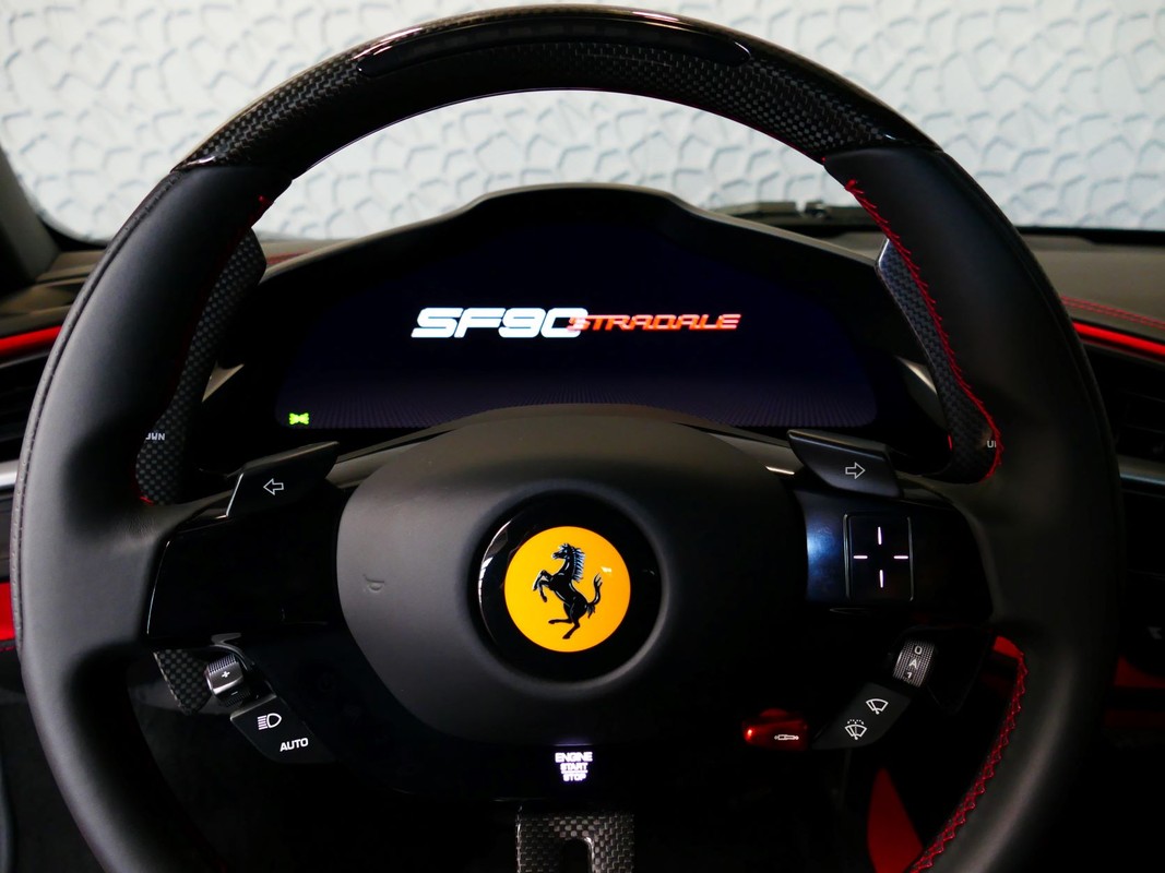 Ferrari SF90 Stradale