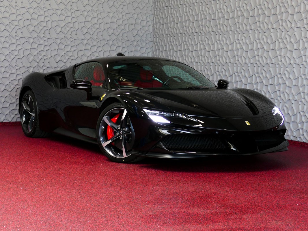 Ferrari SF90 Stradale
