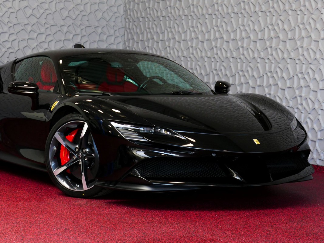 Ferrari SF90 Stradale