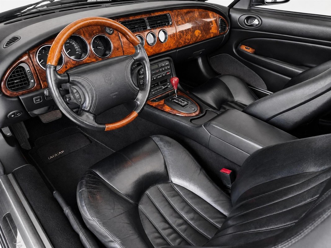 Jaguar XK