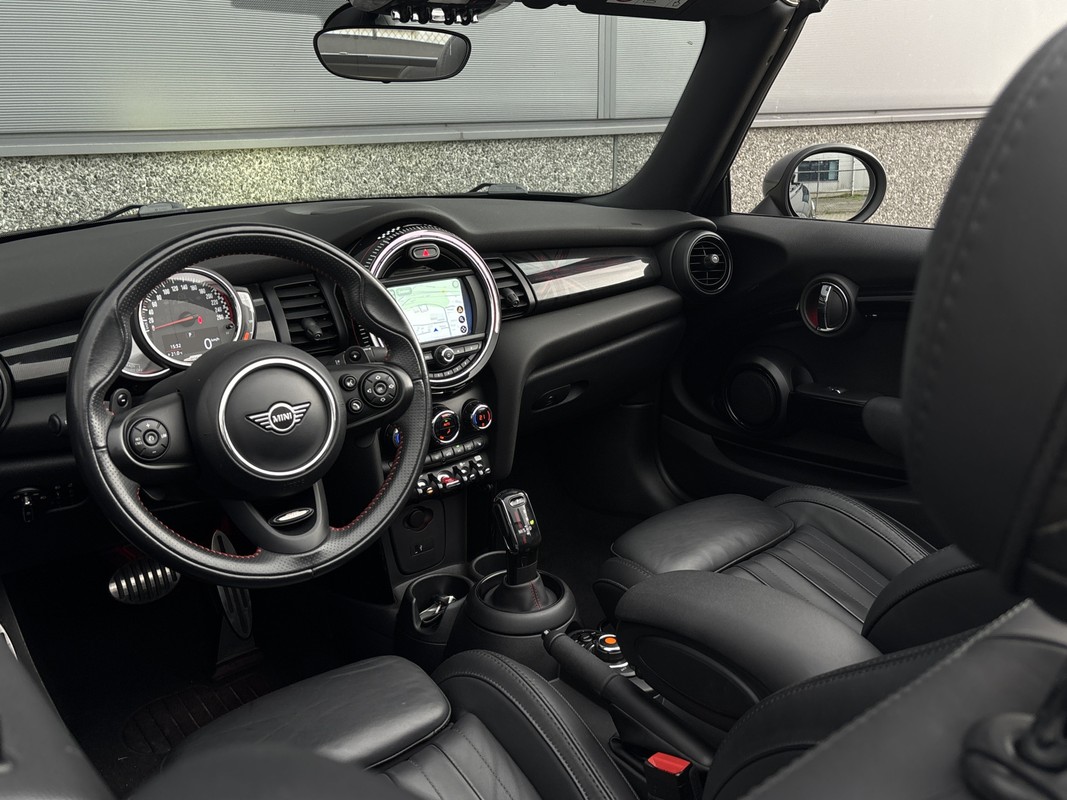 MINI Cooper Cabrio