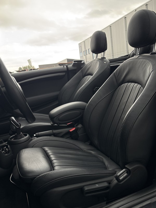 MINI Cooper Cabrio