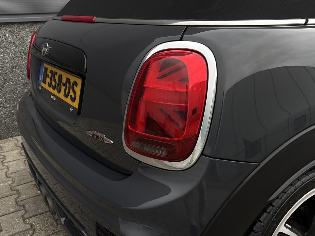 MINI Cooper Cabrio