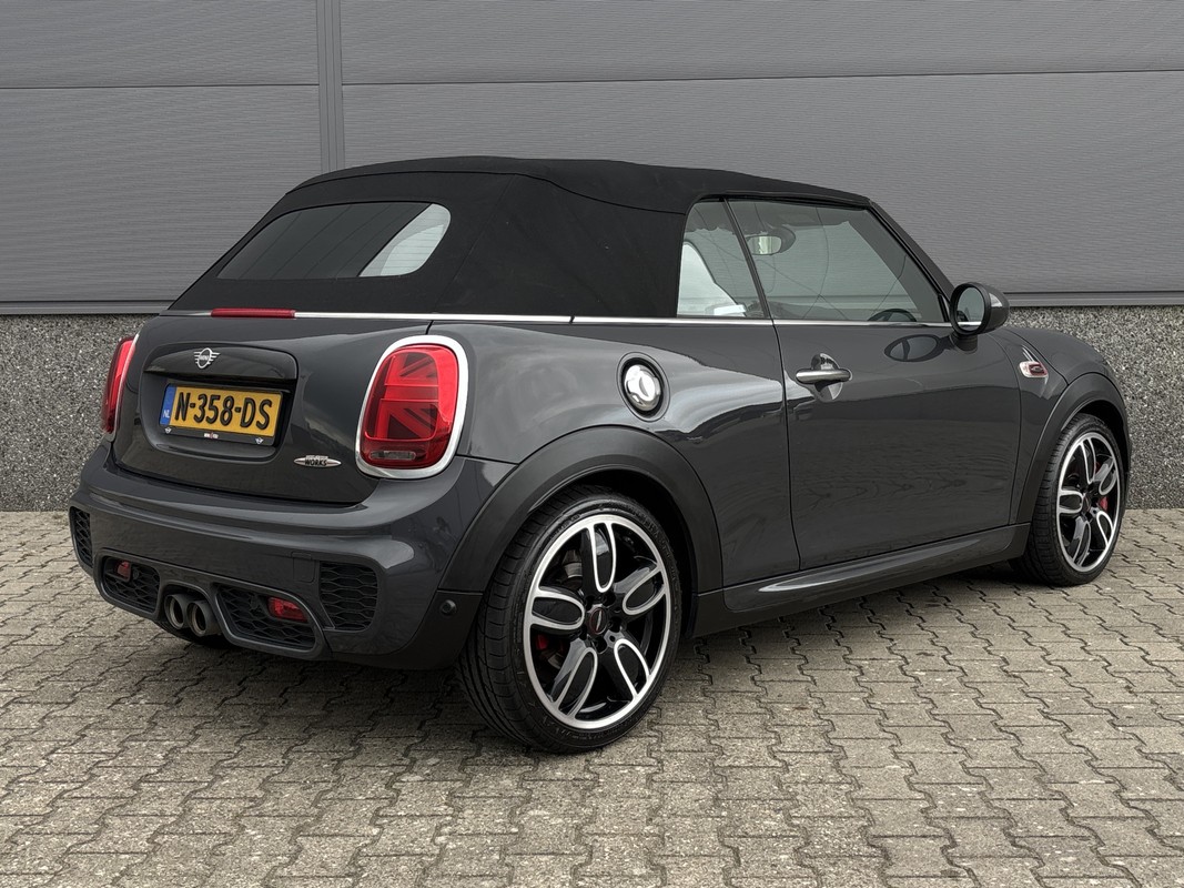 MINI Cooper Cabrio