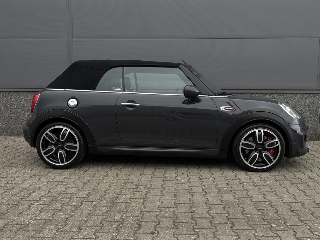 MINI Cooper Cabrio