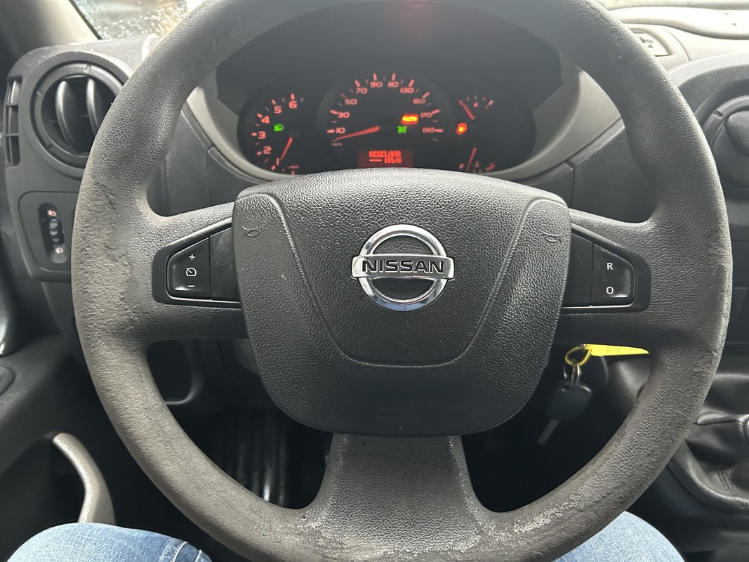 Nissan NV400