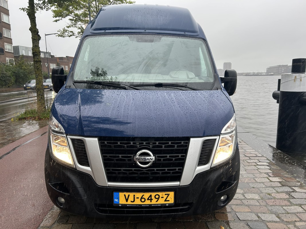 Nissan NV400