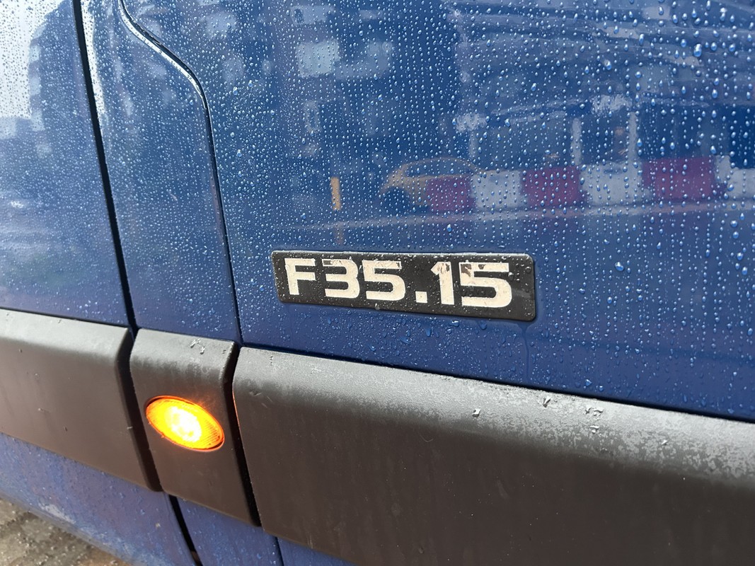 Nissan NV400