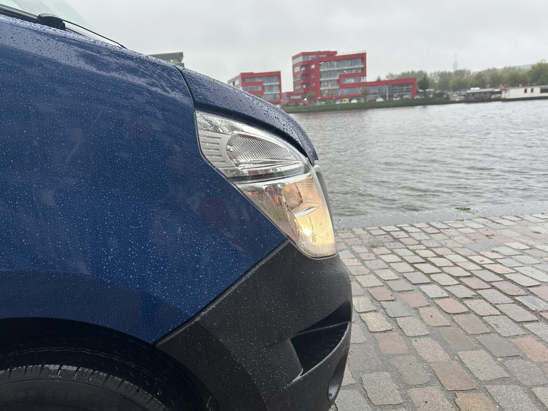Nissan NV400