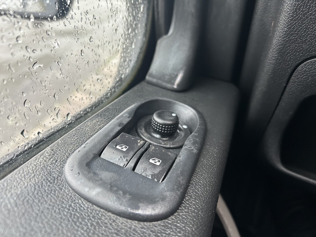 Nissan NV400