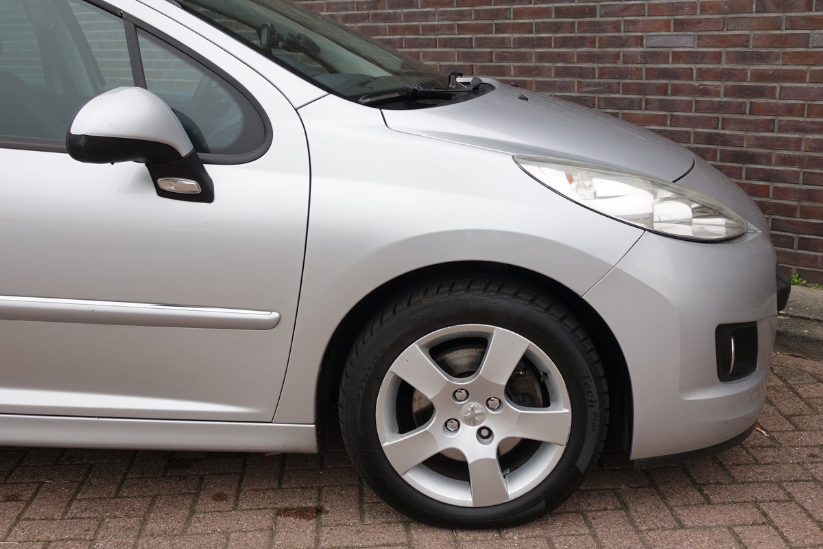 Peugeot 207