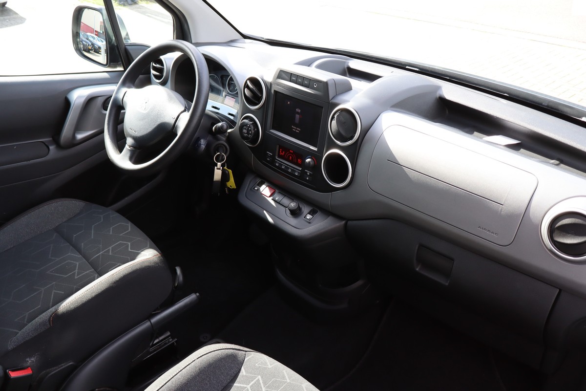 Peugeot e-Partner