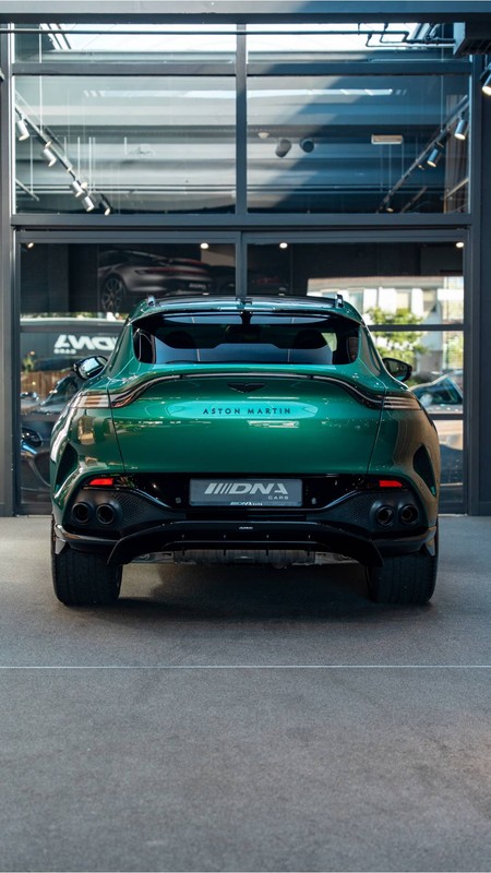Aston Martin DBX