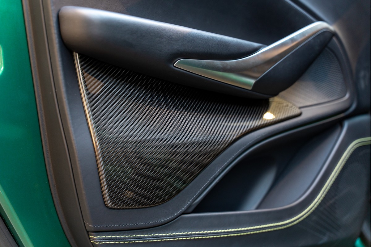 Aston Martin DBX