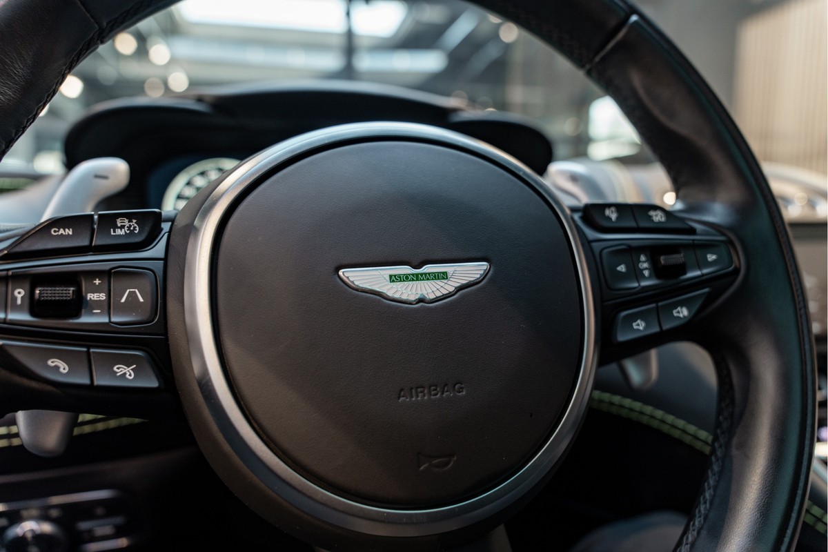 Aston Martin DBX
