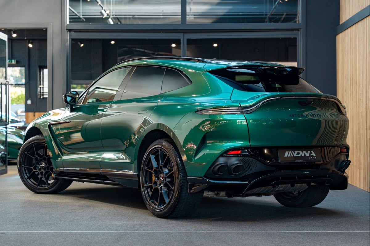 Aston Martin DBX