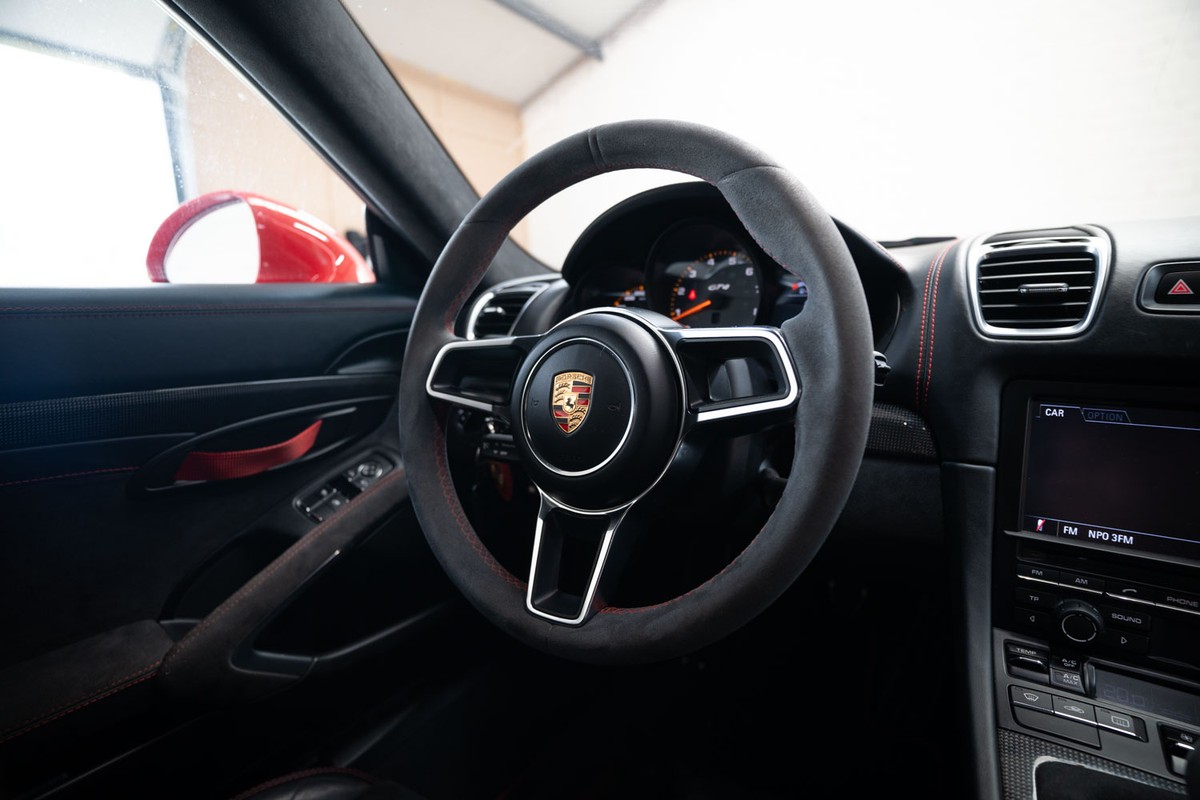 Porsche Cayman