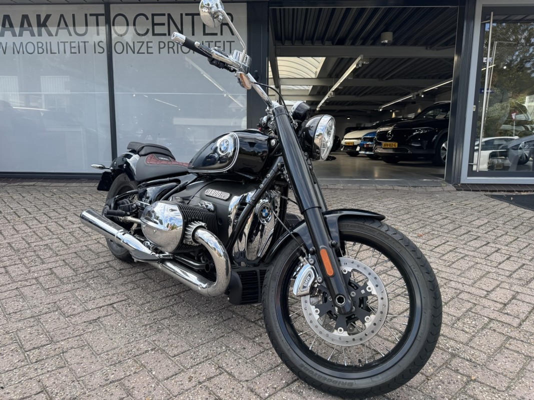 BMW R 18
