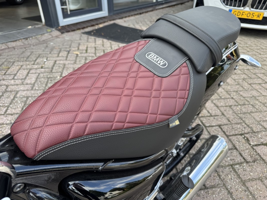 BMW R 18