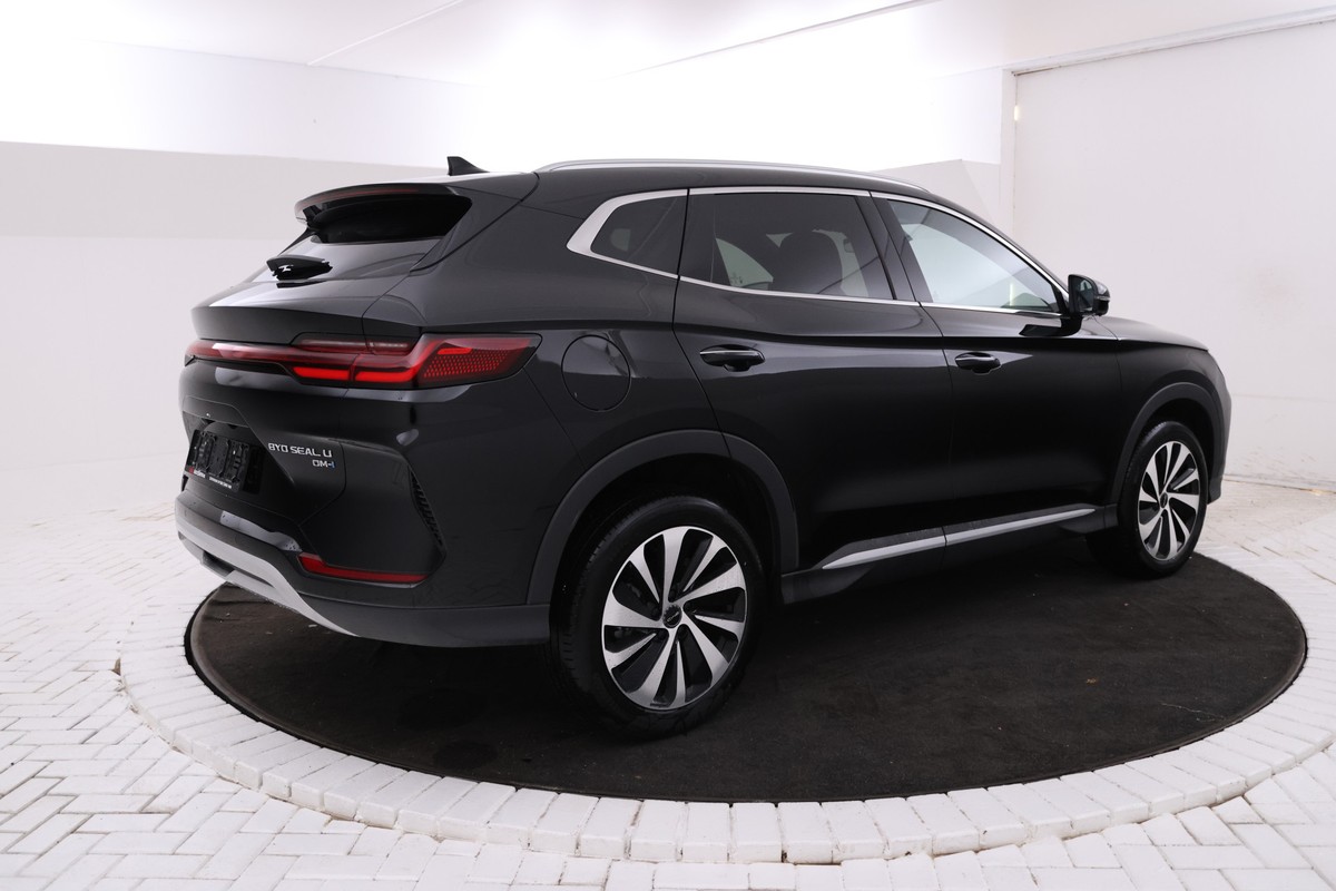 BYD SEAL U