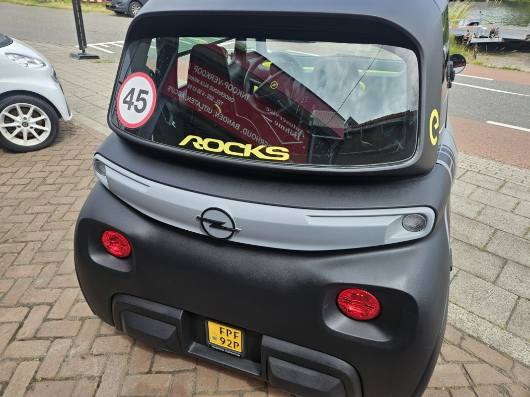 Opel Rocks-e